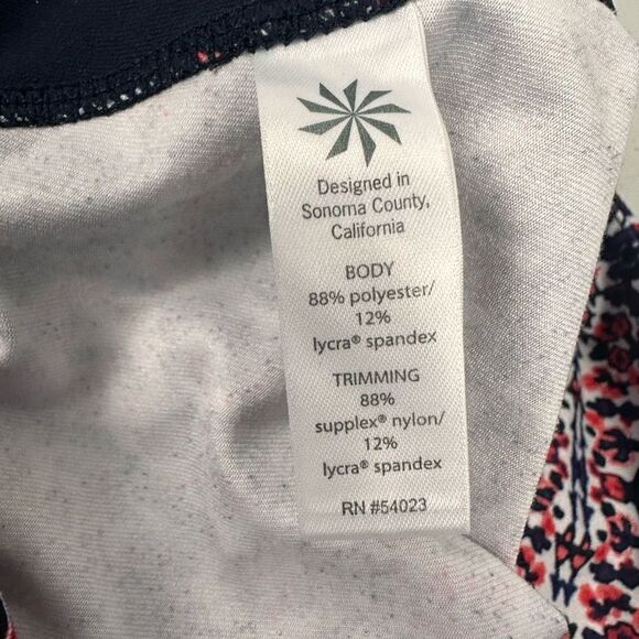 Athleta Salutation Chatarunga Colorblock Cropped Capri Legging Size M - Picture 6 of 9